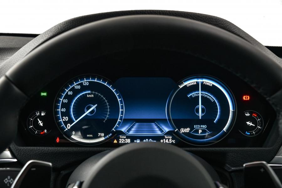 Панель приборов BMW 420d Gran Coupe M Sport 2017 года  (ZA) (фото 7 из 30)